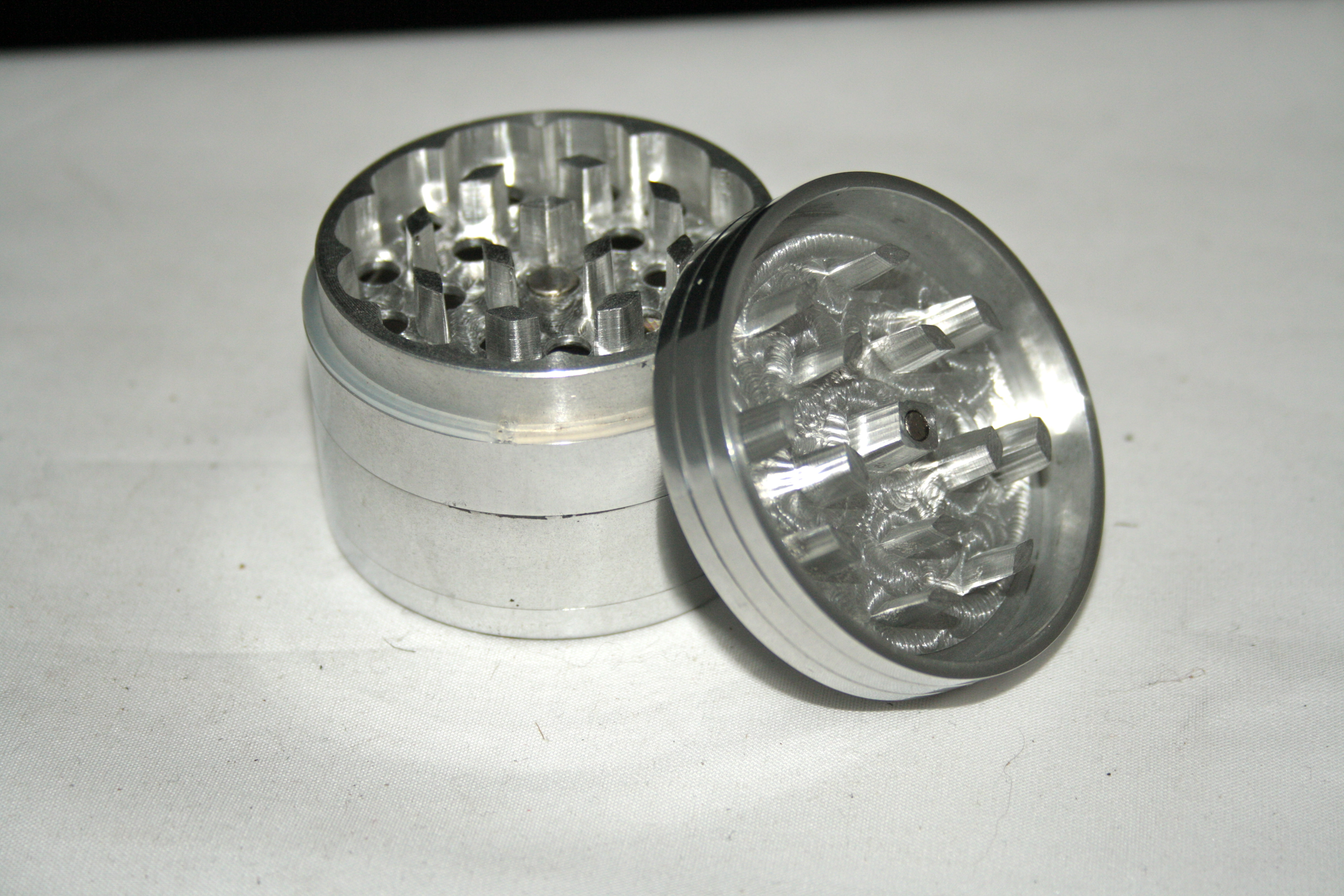 Aluminium Grinder 4pt 50mm