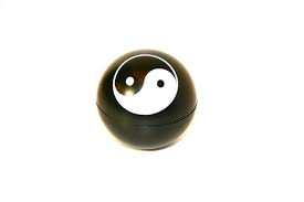 Yin Yang Ball Grinder 2"